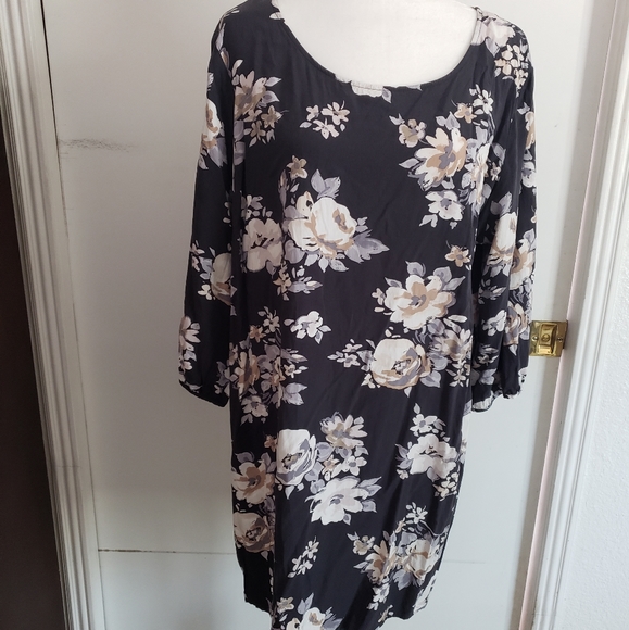 Old Navy Dresses & Skirts - Old Navy dress